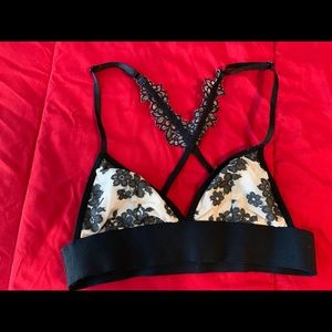 3/$20! PINK Victoria’s Secret Black bralette Small